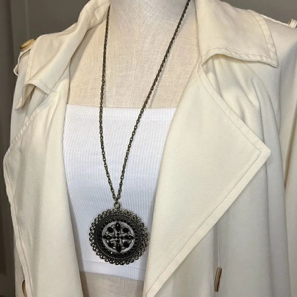 Necklace Bundle - Picture 9 of 10